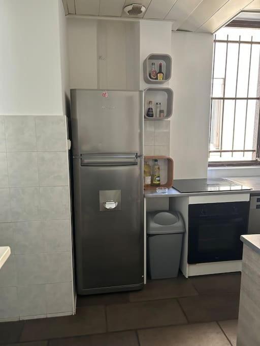 Superbe Appartement Avec Parking Gratuit Vaulx-en-Velin Ngoại thất bức ảnh