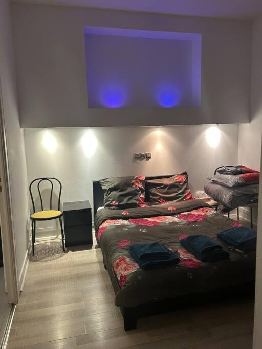 Superbe Appartement Avec Parking Gratuit Vaulx-en-Velin Ngoại thất bức ảnh